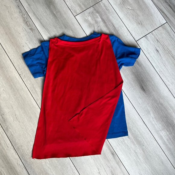 Paw Patrol two boys tops with cape SIZE 4/5 - Picture 2 of 2